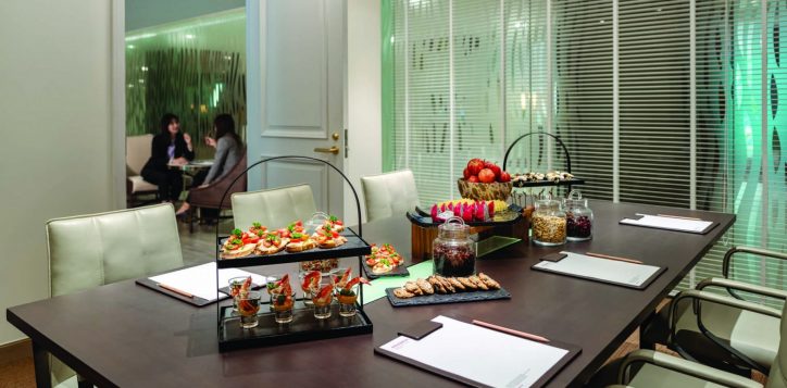 executive-lounge-2-2-3