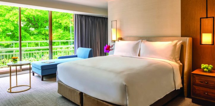 executive-suite001-2-2-2