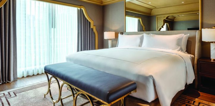 royal-suite003-2-2