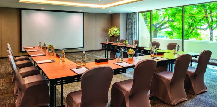 turmeric-meeting-room-001-3