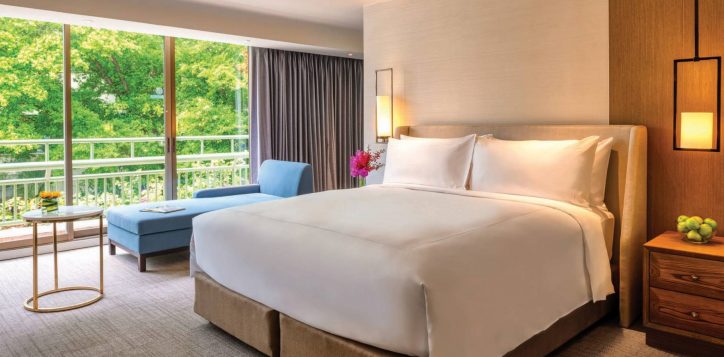 movenpick-bangkok-executive-suite001-2