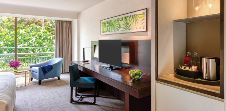 movenpick-bangkok-superior-room003-2