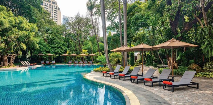 movenpick-bdms-swimming-pool-2