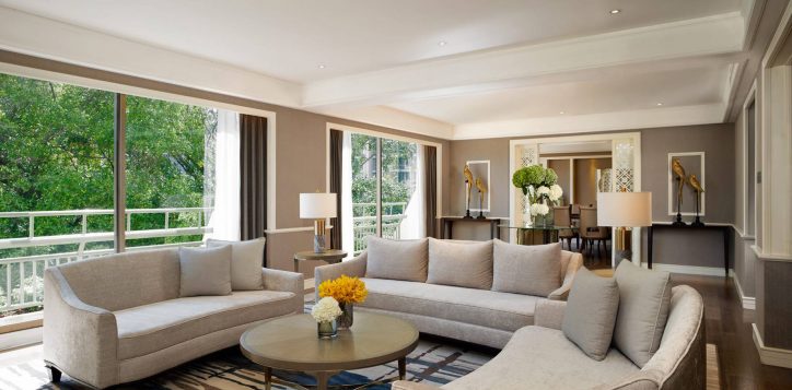 movenpick-bdms_presidential-suite_living-room-3-2-2
