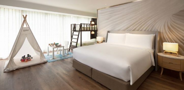 family-1-bedroom-suite-2