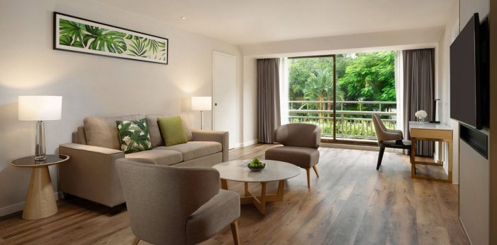 family-1-bedroom-suite-living-room-2